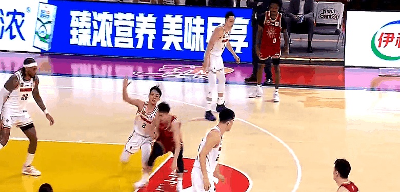 精彩的比赛成为了球迷们热议的话题