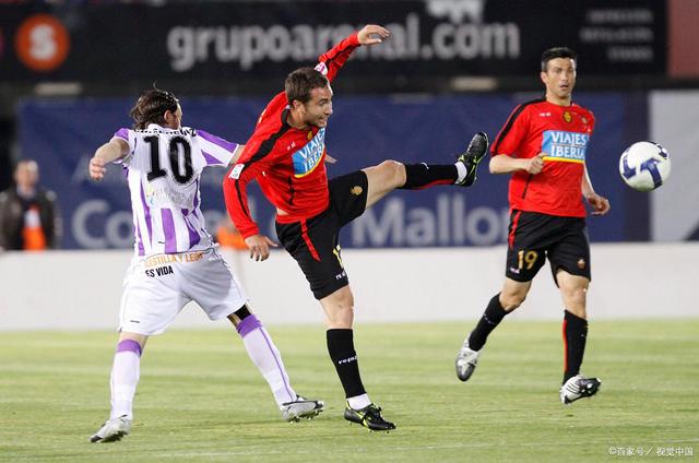 瓦拉多利德击败皇家社会，豪取三分的简单介绍