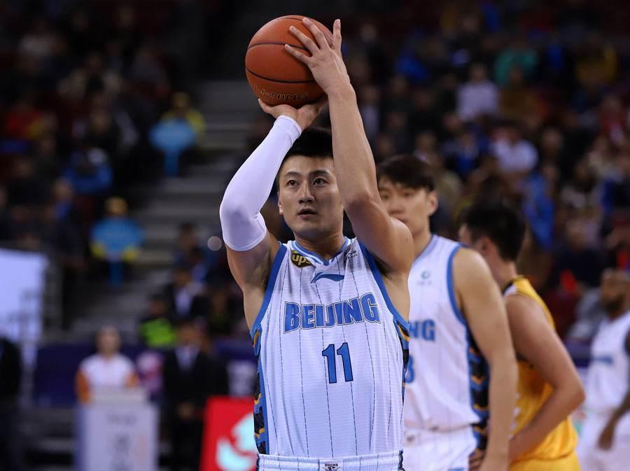 一线队员表现稳定，荣获最佳射手奖的简单介绍