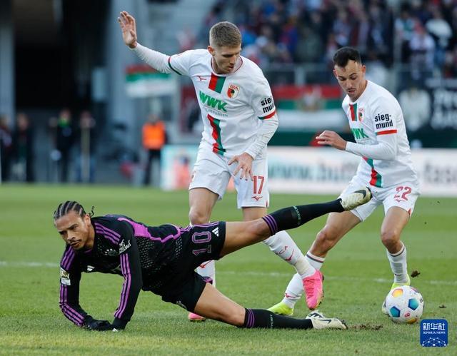 拜仁慕尼黑主场大胜奥格斯堡