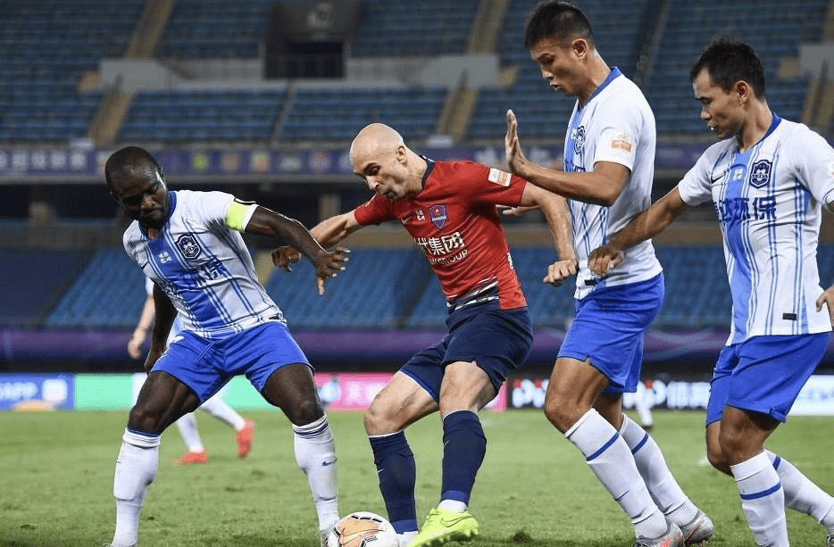 关于海阔天空，球队士气高涨取得胜利的信息