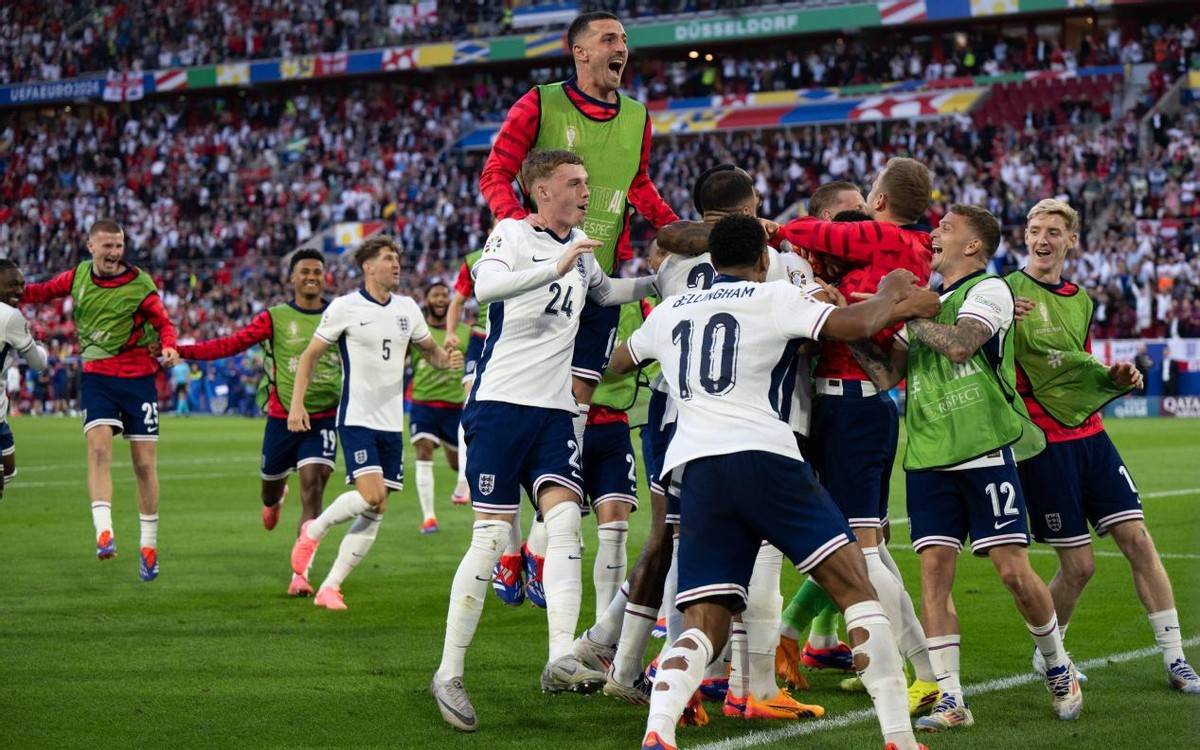 英格兰队客场战胜阿尔巴尼亚,提前晋级下一轮 英格兰队客场战胜阿尔巴尼亚,提前晋级下一轮