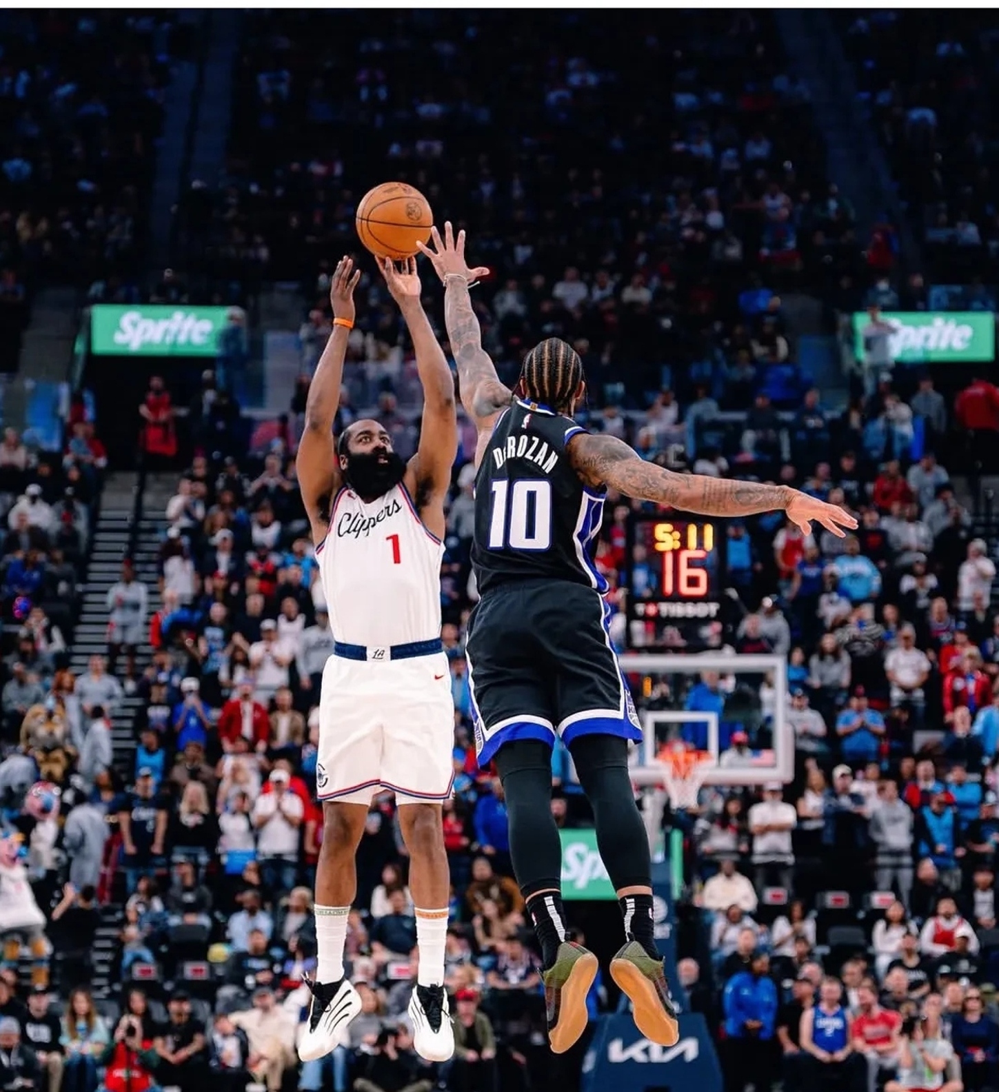 快船惊险逆转独行侠，哈雷尔表现抢眼