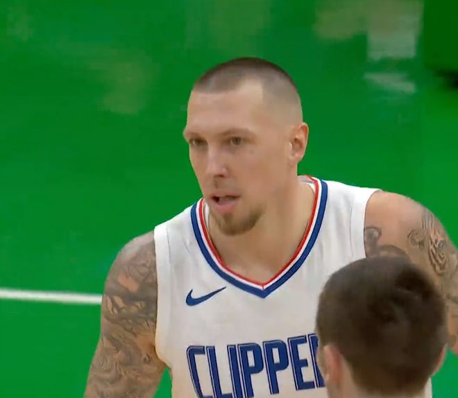 热火惨败凯尔特人，欧文轰下27分的简单介绍