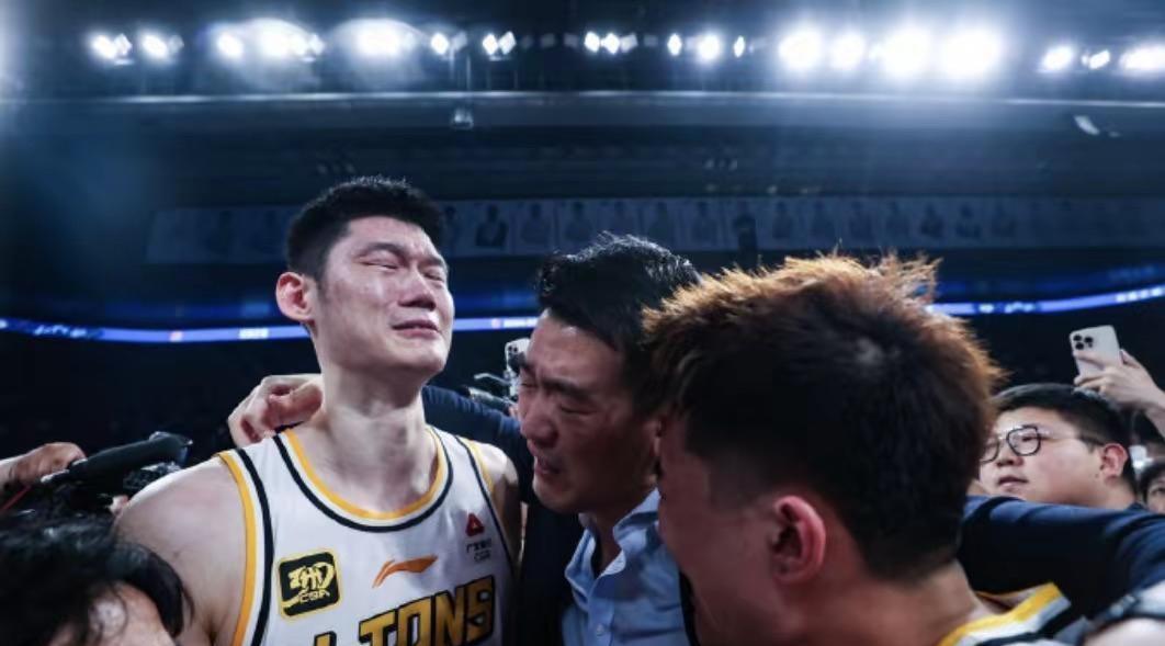 浙江男篮客场惨败，遭遇连败困境