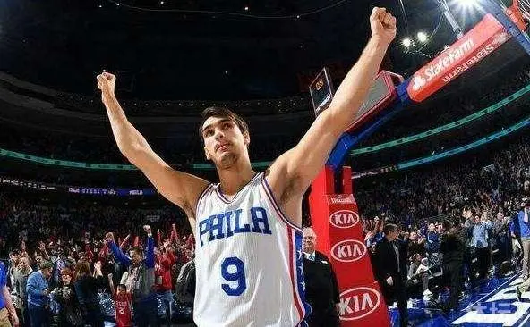 包含俄罗斯新秀表现抢眼晋级决赛的词条