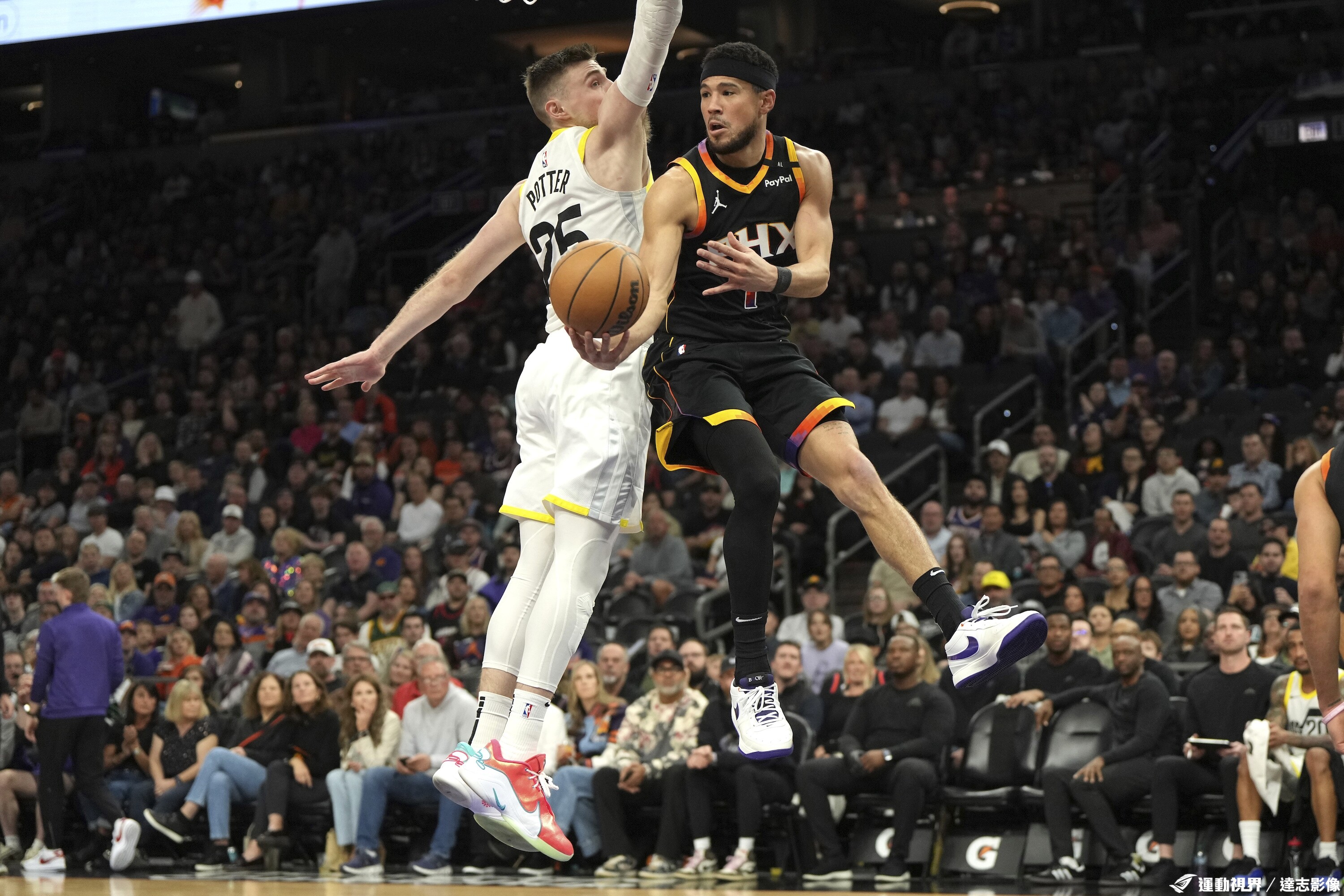 爵士负于活塞,吞下两连败 爵士负于活塞,吞下两连败