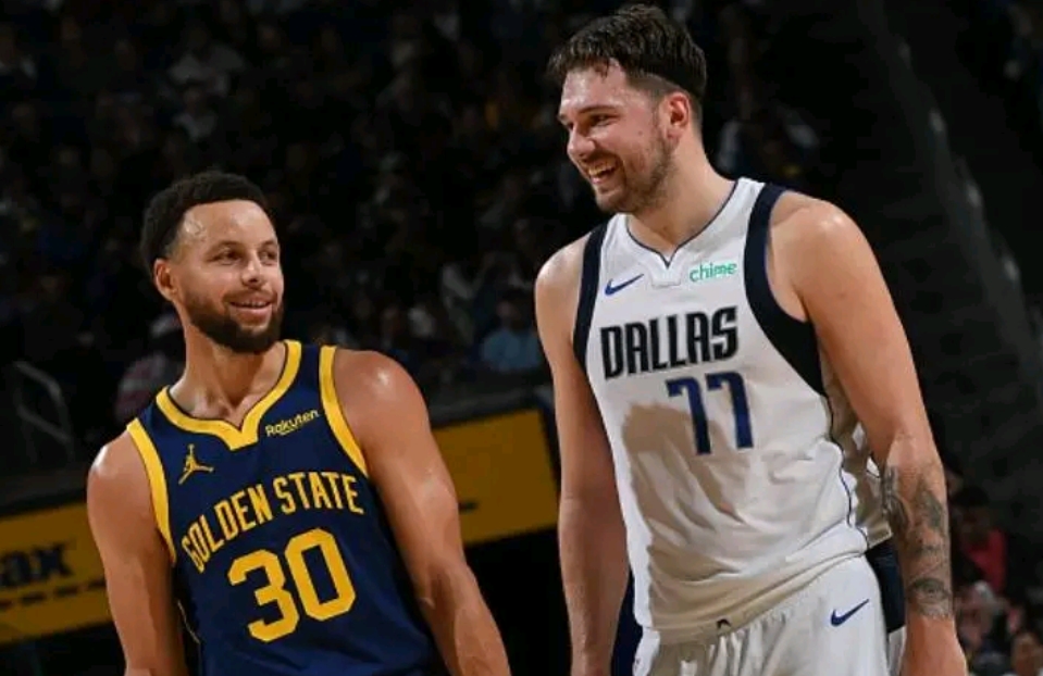 包含热火客场不敌独行侠，遭遇三连败的词条