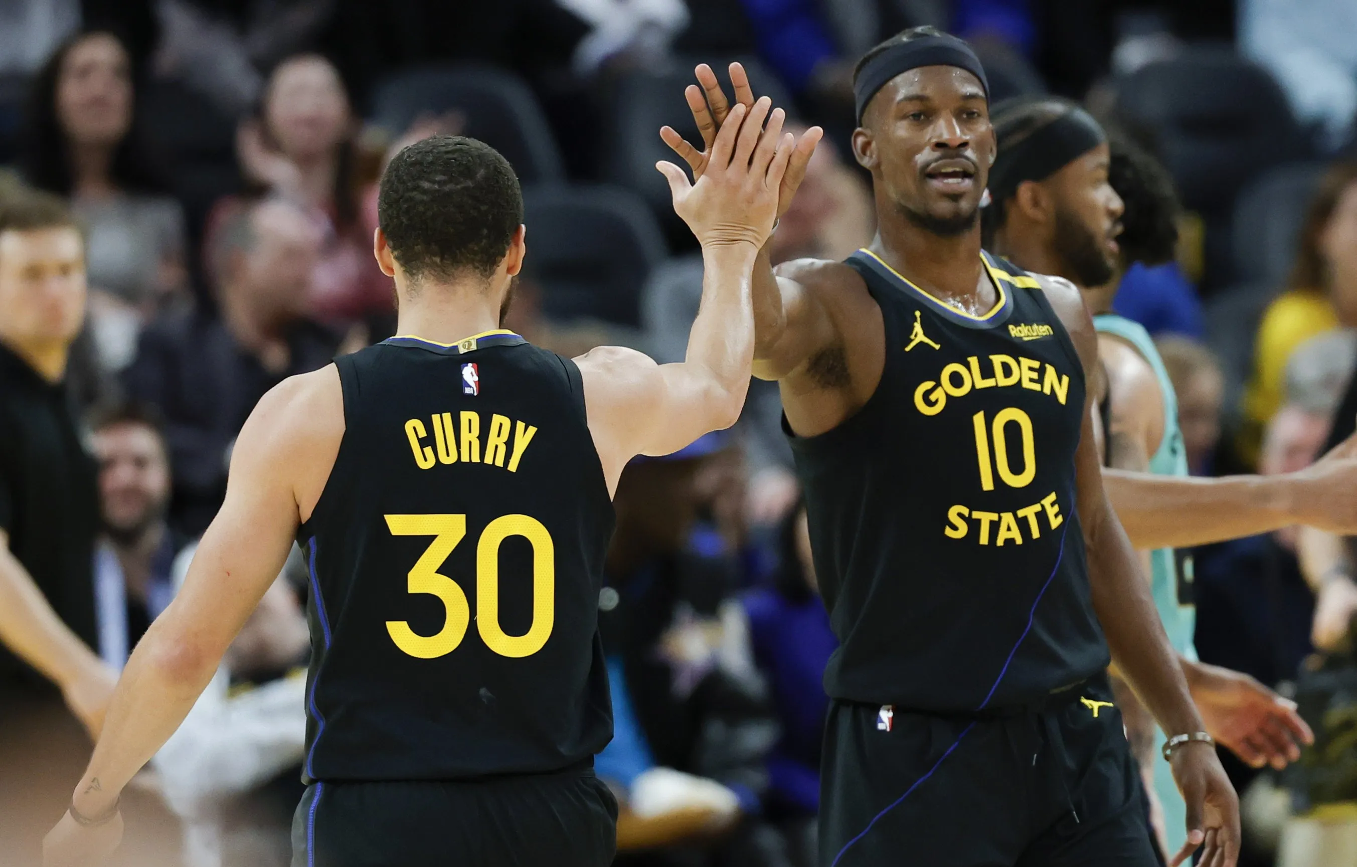 勇士惜败76人遭遇三连败