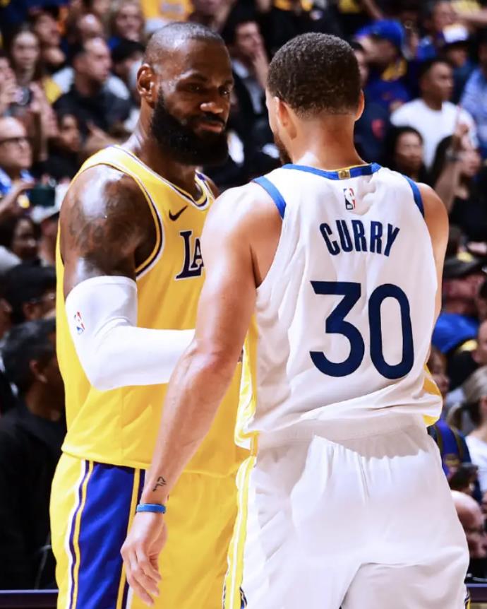 关于NBA季后赛剧情扑朔迷离，胜负悬念不断延伸的信息